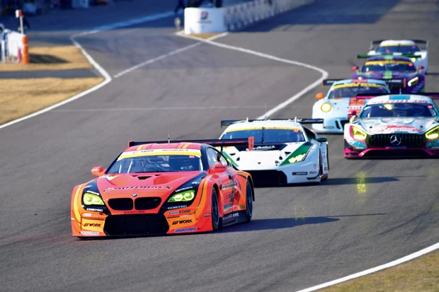 国内外のメーカーが参戦するGT300クラスには今年30台がエントリー。こちらも激戦は必至だ!