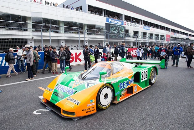 グループＣ全盛時代の記憶に残るカラーリングのひとつが、このレナウン・チャージカラーのマツダ７８７Ｂ。実は９１年に日本メーカーで唯一、ル・マン２４時間を制覇したマシンなのだ！