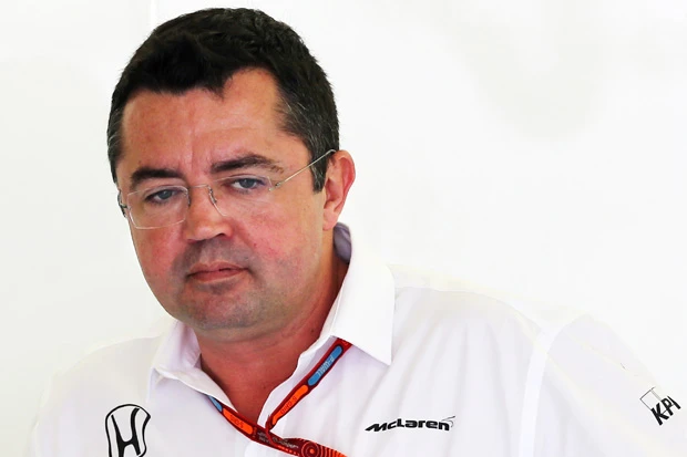 2014年からマクラーレンのレーシングディレクターを務めるエリック・ブーリエ。メディアを使い、ホンダにプレッシャーをかけている?