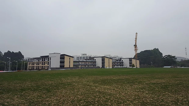 広州富力は広大な敷地に立派なクラブハウスを建設中だった