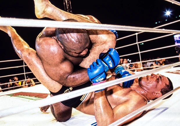 絶頂期のボブ・サップを関節技で仕留め、９万人を超す国立競技場の大観衆を沸かせたノゲイラ