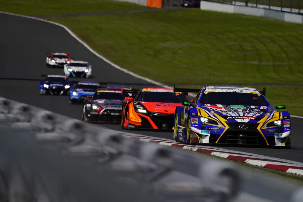 国内はもちろん、海外でも人気上昇中のスーパーGT