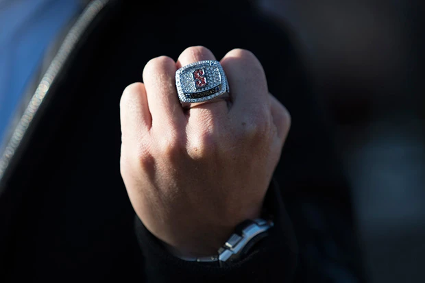 2016年に優勝監督となった際に作られたリング