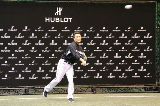 子供たちの期待に応え、スプリットを投げるもいまいちだったよう