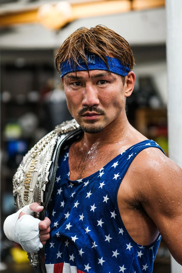 日本スーパーウェルター級暫定王者・渡部あきのり。白血病と闘う愛娘の姿を見て、「自分の仕事とは」を見つめ直したという