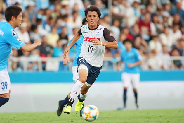 初のJ1昇格を目指す水戸。7月にジュビロから期限付き移籍した小川航基が、移籍後8試合で5得点を記録するなど、堅い守備に得点力を加えて終盤戦に挑む