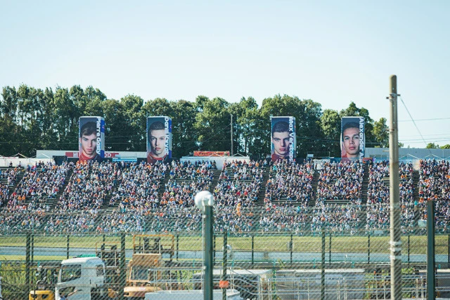 主催者の発表によると、日本グランプリ決勝には、昨年よりも8000人多い8万9000人もの観客が集まった(撮影/樋口)