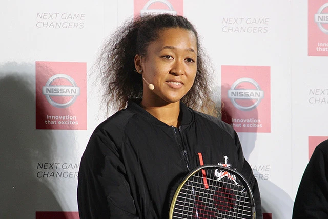 日産イベントでＧＴ－Ｒに乗って大坂なおみが登場。子供たちに「３つのメッセージ」を伝える