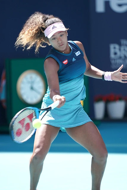 ６月２４日付のＷＴＡランキングで２位になり、２１週守った１位から陥落した大坂。クレー（赤土）コートと共に苦手とするグラスコートで結果を残し、再び頂点に立てるか