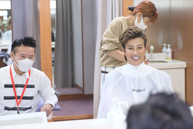 阪神タイガース時代から付き合いのあるインタビューマン山下(左)。新庄さんにはいつも「しげちゃん」と呼ばれている