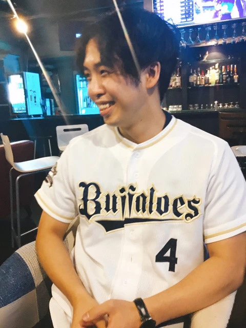 Ｂ－モレル（Ｂ－Ｍｏｒｅｌ）登録６万人超えの絶叫系応援ＹｏｕＴｕｂｅｒ。大ブレイク中の宮城大弥投手も視聴。最後に優勝した１９９６年に生を受けた２５歳。好きな選手はモレル。座右の銘は「オリックスファンは見つけるものじゃなく、つくるもの」。今春から東京へ