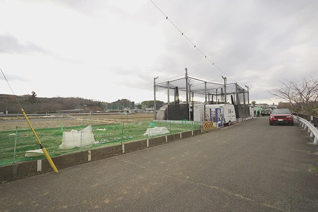 根鈴道場があるのは、神奈川県横浜市の田んぼの中。ここにさまざまな野球選手が訪れ、スイング改善のために汗を流している