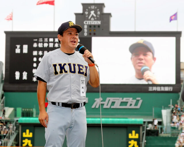 今夏の甲子園で優勝した仙台育英の須江監督。インタビューで発した「青春って、すごく密なので」は新語・流行語大賞にノミネートされた