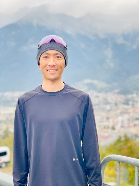 昨年の１０月、代表チームの合宿を行なったオーストリアのインスブルックにて。現地は、雪がなくても使用できるジャンプ台を備えている　©ファーストトラック株式会社