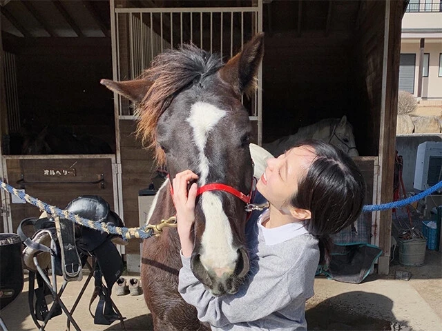 走る……といえば馬。かく言う私は自分で走るのは苦手ですが、馬とともに走るのは大好きです