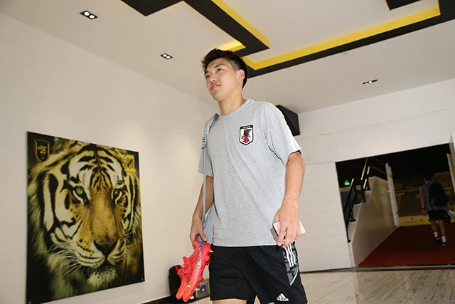 サッカー日本代表・堂安律。年男として迎えるＷ杯イヤーの抱負＆兄弟で立ち上げたサッカースクール「ＮＥＸＴ１０」構想を明かす！