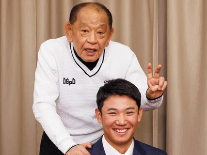 江夏豊×奥川恭伸（東京ヤクルトスワローズ）「日本シリーズで投げ合ったオリックス・山本投手のように、風格を感じさせるエースになりたい」