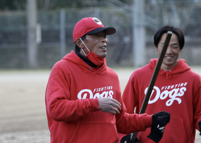 楽天コーチ時代の後悔を糧に、高知ファイティングドッグス監督として結果を出した