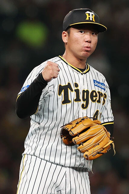 今季、大ブレイクを果たした阪神・村上。1点台での最優秀防御率のタイトルもほぼ確定的