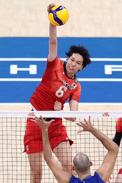 【MB6】パナソニックパンサーズ 所属／山内晶大／1993年11月30日生まれ（29歳）／身長204cm／体重85kg