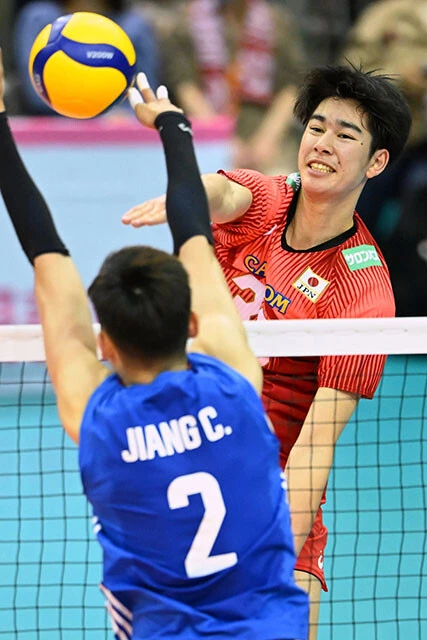 【OH30】専修大学2年／甲斐優斗／2003年9月25日生まれ（20歳）／身長200cm／体重79kg