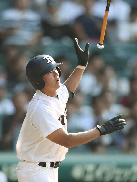 森田大翔(履正社・大阪) 今大会最もスカウト株を上げた三塁手。2試合連続本塁打を放った