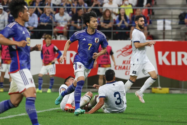 好調の選手がそろう攻撃陣にあっても別格のプレーを見せた三笘。誰もが認めるエースだ