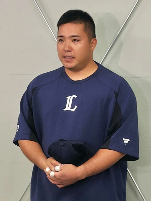 若手中心のフェニックス・リーグでようやく実戦復帰した山川穂高。移籍うんぬんを自分から口にできる状況ではなさそうな気も