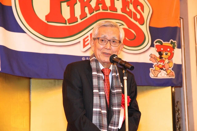 球団の救世主のひとり、故・加戸守行元愛媛県知事(写真提供/愛媛マンダリンパイレーツ)