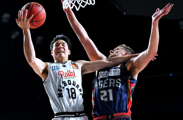 NBAのマイナーリーグで奮闘する馬場雄大(左)。3ポイントが好調のオールラウンダーは、今季中のNBA昇格の可能性も
