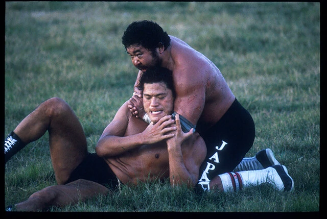 マサ斉藤との巌流島対決のように、猪木は試合においても常に世間の意表をつくことをしてきた。写真：原-悦生