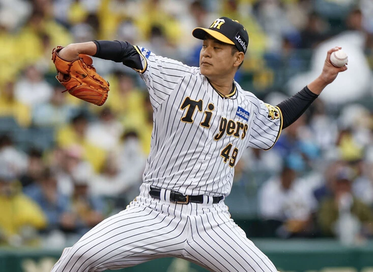 阪神に移籍した大竹はソフトバンク時代、5年で10勝9敗1ホールド。しかし今季はボールに力強さが増し、開幕5連勝で先発陣の牽引役に