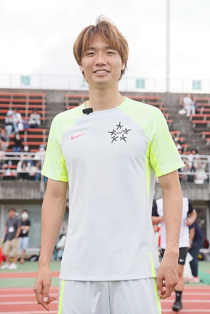 KCPのロゴが入ったトレーニングウェア