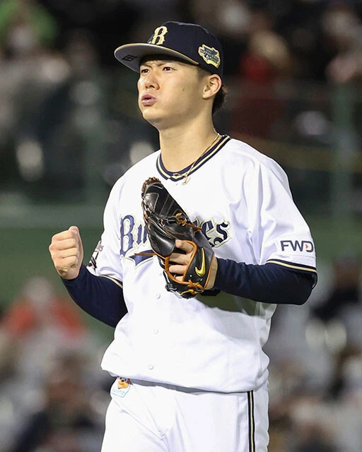 3年連続で15勝に到達したオリックス・山本。史上初となる「3年連続投手4冠」の可能性も
