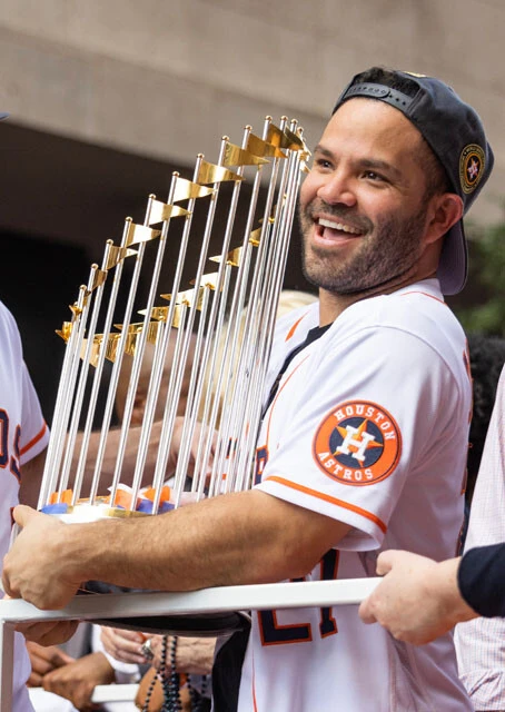 ●ベネズエラ代表 ホセ・アルトゥーベ(32歳)/内野手/〈所属〉ヒューストン・アストロズ 170㎝弱の身長ながら高い長打率を誇り、昨季も28本塁打を記録するなど、チームの世界一に貢献した。通算1935安打と首位打者のタイトルを3度、近年は数を減らしているが、盗塁王のタイトルも2度獲得するなど俊足でもある。168㎝、75㎏。右投げ右打ち