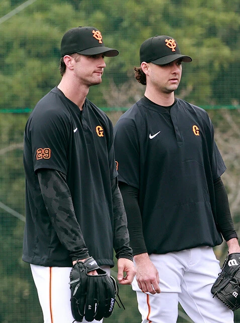 (左)グリフィン(右)ビーディ