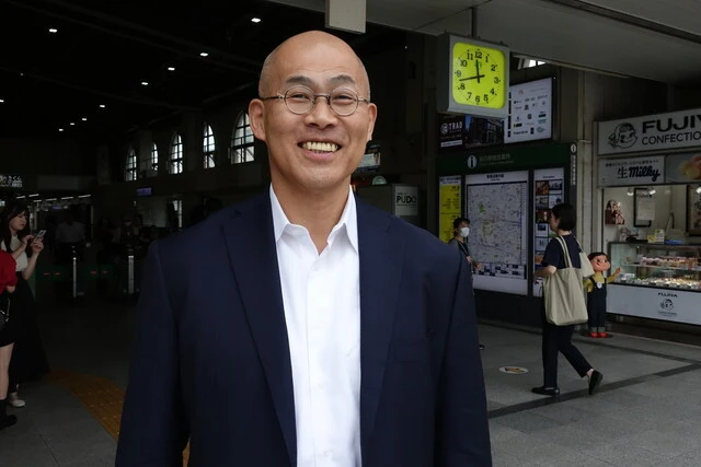 若かりし頃の仰天エピソードを語ってくれた長田賢一(撮影/布施鋼治)