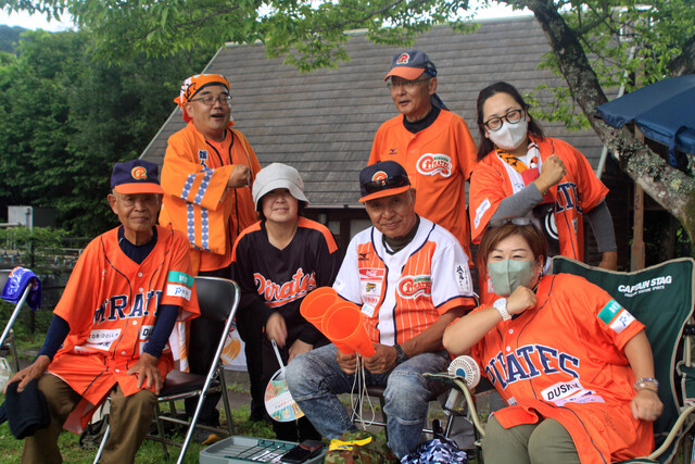 愛媛MPは野球以外にさまざまな社会貢献活動に注力し、地元のファンとの絆を深めている