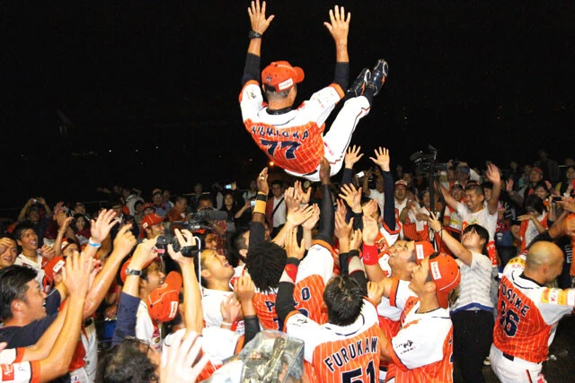 2016年、弓岡率いる愛媛は独立リーグで完全優勝を成し遂げた（写真提供・愛媛MP）