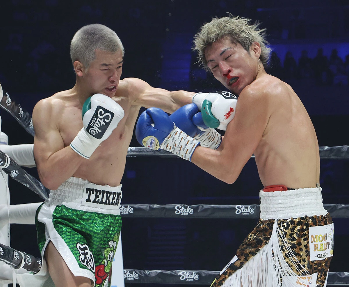 日本バンタム級2位の与那覇勇気を終始圧倒。2回にダウンを奪い、4回にはラッシュをかけた