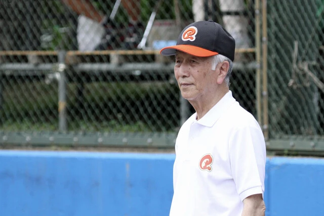 薬師神は石毛宏典と出会い、思いがけず球団経営に携わることになった