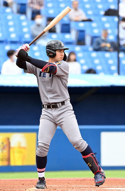 慶応大4年の内野手・廣瀬は、同大OBで元巨人の高橋由伸が記録した通算最多本塁打数(23本)にあと5本と迫るスラッガー