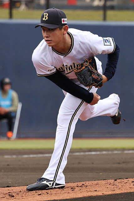 吉田凌（オリックス 投手 26歳）東海大相模高で小笠原慎之介（中日）と共に夏の甲子園制覇。鋭いスライダーを武器に20年は35登板2勝2敗7ホールド、21年は日本シリーズ5登板。今季も19試合に登板していた