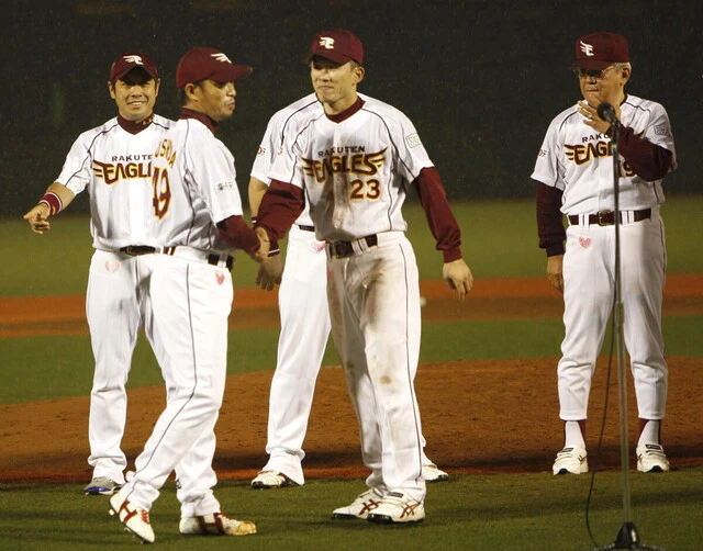 「引退試合はヒゲを生やして上がります」。寡黙な41歳、吉田豊彦の思わぬ直訴に野村克也監督は...