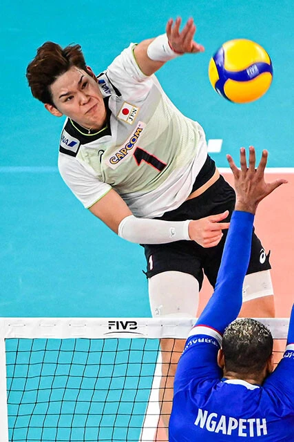 【OP1】パナソニックパンサーズ 所属／西田有志／2000年1月30日生まれ（23歳）／身長186cm／体重87kg