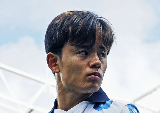 誇り高き名門ラ・レアルの〝愛され久保建英〟巡礼記