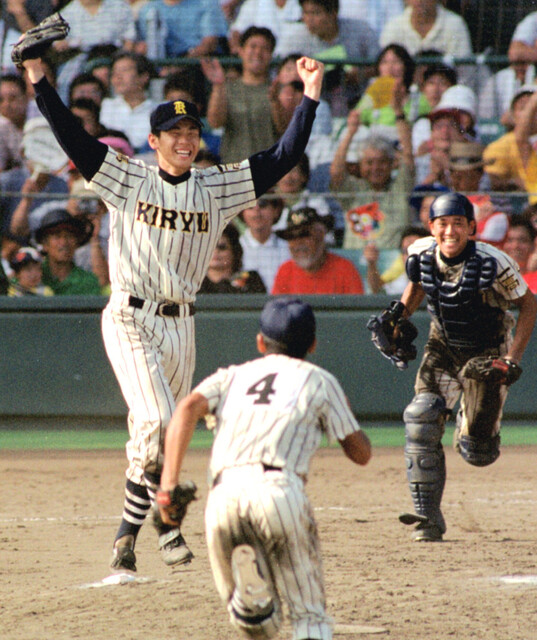 1999年、桐生第一高で夏の甲子園優勝投手となった正田（写真＝共同通信社）