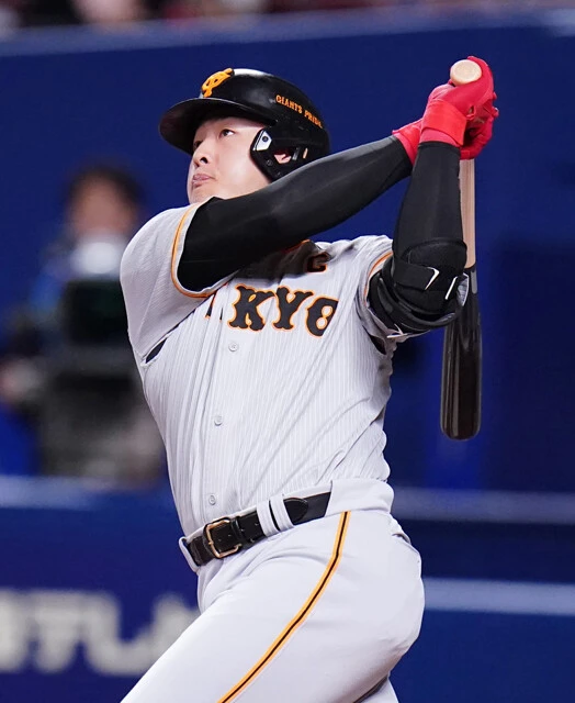 岡本和真(読売ジャイアンツ/内野手) 「今年4月の岡本は鈴木誠也(カブス)の日本時代の全盛期を超えています」(お股ニキ氏)