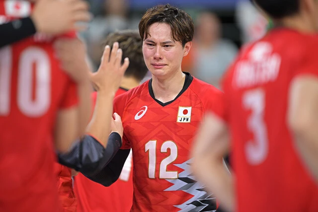 石川と同じくイタリア・セリエAでプレーし、急成長を遂げた髙橋 藍。高いレベルでのプレーを見せた