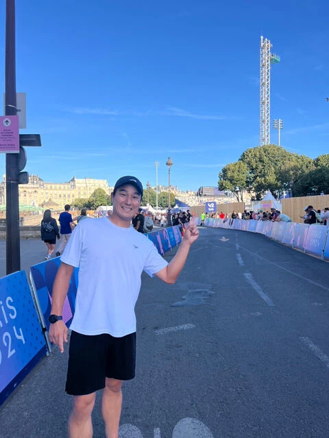 男子マラソン当日の朝に、コース沿いをランニングしたという松田。「42㎞地点では選手が来る前にコース内に入り写真を撮ることができました」